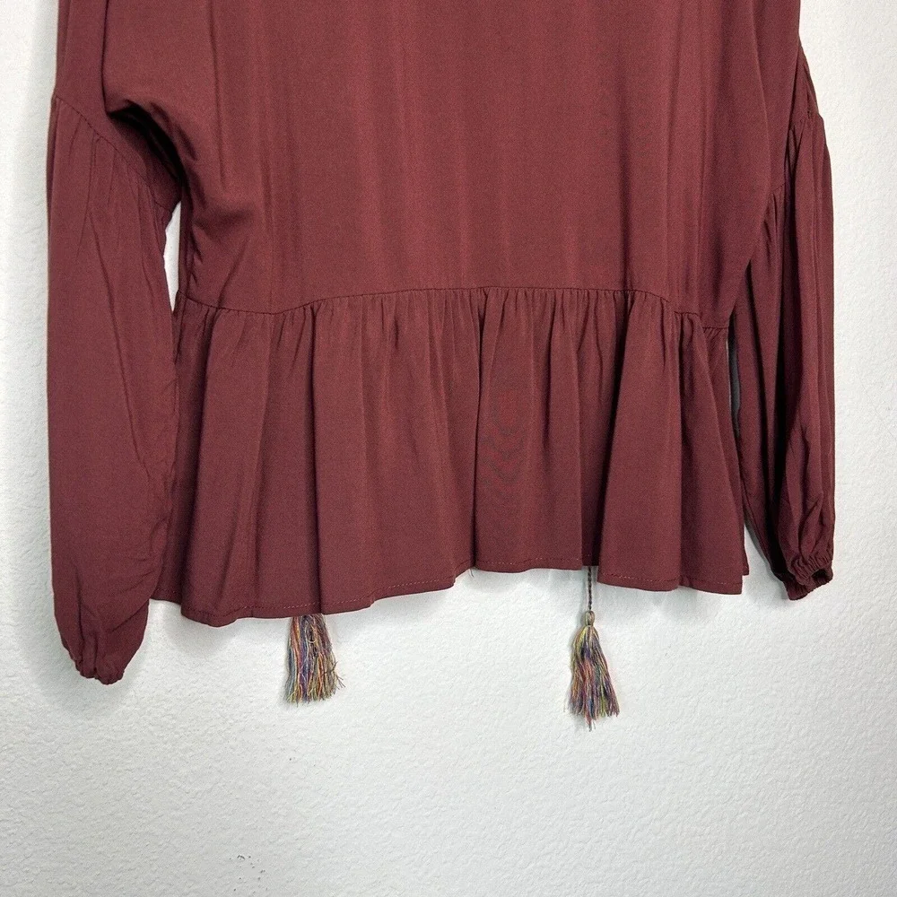 Chelsea & Violet Merlot Floral Print and Embroidered Swing Bubble Sleeve Top XS - Picture 7 of 8